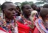 Bộ tộc kỳ lạ ở châu Phi, phụ nữ cạo trọc đầu, đàn ông xỏ khuyên tai