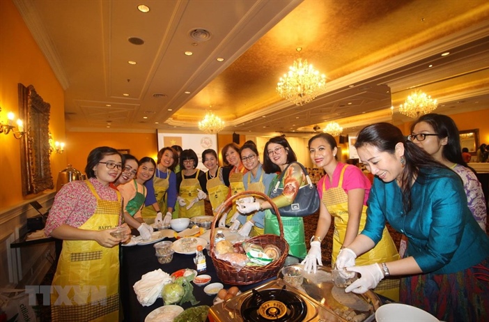 Ẩm thực Việt Nam thu hút bạn bè ASEAN tại Malaysia