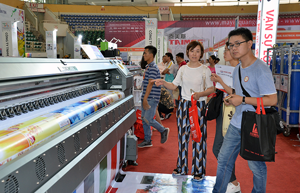 Khai mạc Triển lãm quốc tế thiết bị và công nghệ quảng cáo Việt Nam