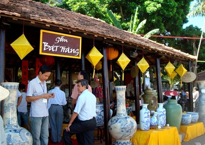 Bát Tràng- điểm du lịch làng nghề tiêu biểu của Hà Nội và cả nước