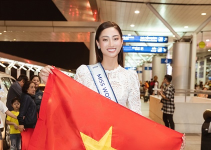 Hoa hậu Lương Thùy Linh chính thức lên đường sang Anh tham dự Miss World