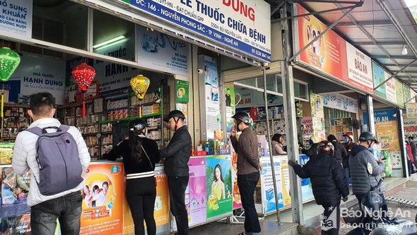 Ai mua thuốc cảm, ho, sốt,7000 cửa hàng thuốc ở Hà Nội phải yêu cầu...