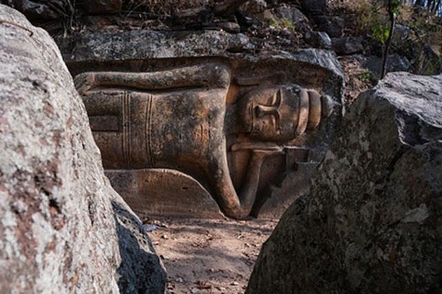 Phát hiện tượng Phật cổ tại Campuchia: Điểm đến mới sau đại dịch Covid-19