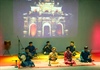 Sinh viên đắm mình trong đêm âm nhạc - nghệ thuật Huế “Vọng cố đô”