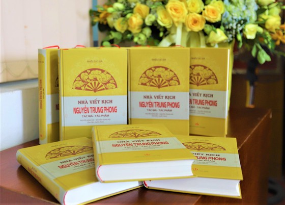 Ra mắt sách về tác giả Cô gái sông Lam