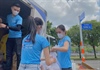 "Bà trùm hoa hậu" Phạm Kim Dung và các người đẹp  tặng 50 tấn gạo cho công nhân nghèo