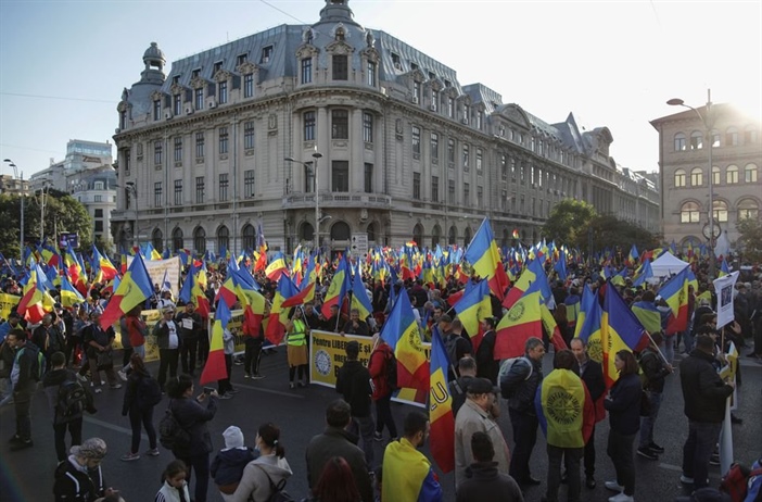 Romania: Hàng nghìn người tham gia biểu tình để phản đối biện pháp hạn...