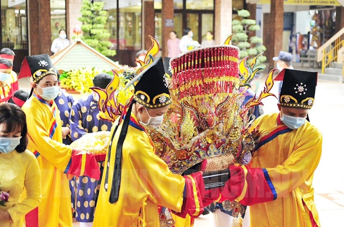 Trình UNESCO công nhận Lễ hội Vía Bà Chúa Xứ núi Sam là di sản văn hóa...