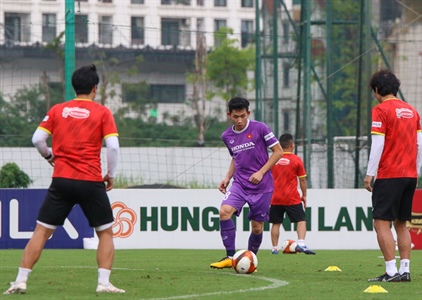 Tuyển U23 Việt Nam gọi bổ sung tiền vệ Hai Long