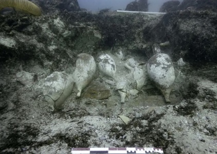 Pháp điều tra vụ xác tàu cổ 2.200 năm tuổi bị trộm 'ghé thăm'