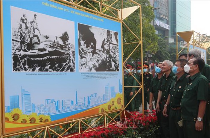Thành phố Hồ Chí Minh - 47 năm cùng cả nước, vì cả nước