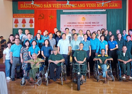 Bộ VHTTDL tri ân các thương binh, bệnh binh và người có công tỉnh Phú Thọ