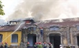 Dập tắt đám cháy ở di tích Quốc Tử Giám triều Nguyễn