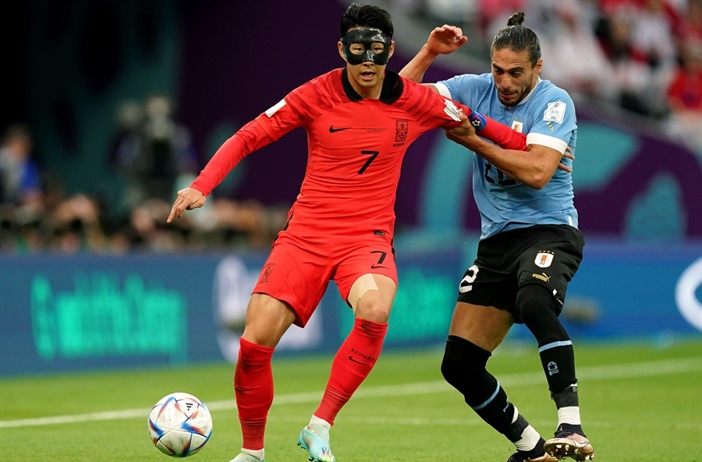 Tuyển Hàn Quốc xuất sắc giành 1 điểm trước Uruguay
