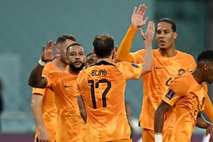 Đánh bại Mỹ, Hà Lan vào tứ kết World Cup 2022
