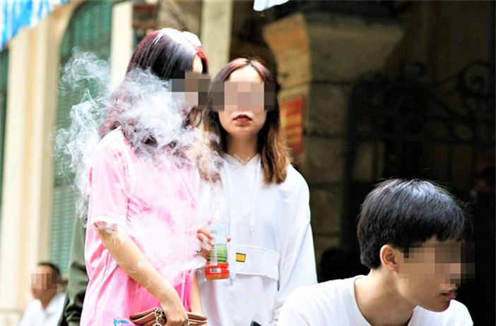 Tỉ lệ học sinh 13 – 15 tuổi hút thuốc lá điện tử đang gia tăng đáng kể
