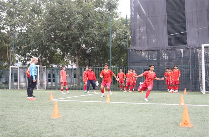 Đội tuyển bóng đá U17 nữ Việt Nam tập huấn tại Nhật Bản