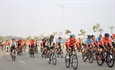 Sôi nổi Giải đua xe đạp “Bên bờ sông Trà”