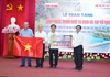 Trao tặng 15.000 lá cờ Tổ quốc cho tỉnh Thừa Thiên Huế