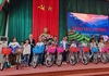 Chi hội báo chí Trung ương tại Thanh Hóa đồng hành cùng học sinh vùng cao