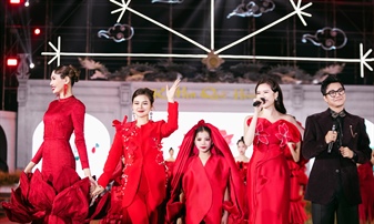 Hơn 10.000 khán giả xem show “Ký họa quê hương” tại Chí Linh