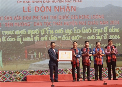 Hoà Bình đón nhận Di sản văn hóa phi vật thể quốc gia Keng Loóng và mở...