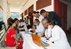 Quảng Nam: Khám bệnh, tặng quà cho nhân dân Lào nhân dịp Tết Bunpimay