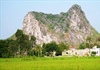 Di tích quốc gia lèn Hai Vai (Diễn Châu, Nghệ An) bị đào bới nham nhở: UBND xã Minh Châu “cho phép” xâm phạm di tích