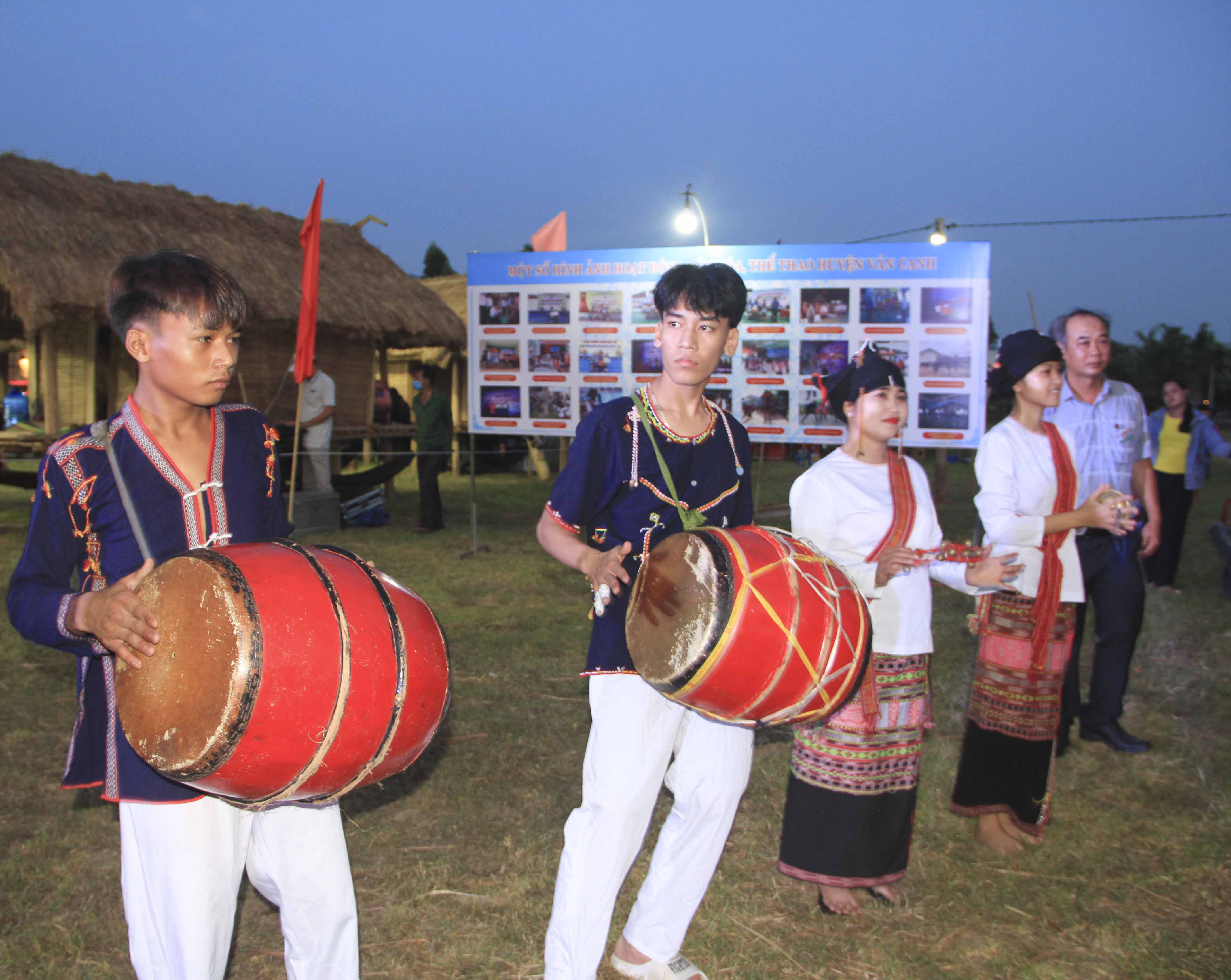 Giữ nét đẹp văn hóa truyền thống đồng bào thiểu số ở Bình Định
